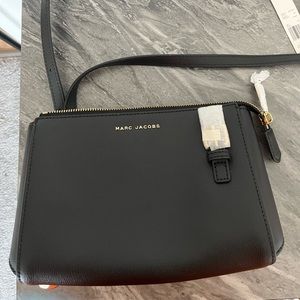 Marc Jacobs crossbody black purse new with tags authentic comes with bonus gift